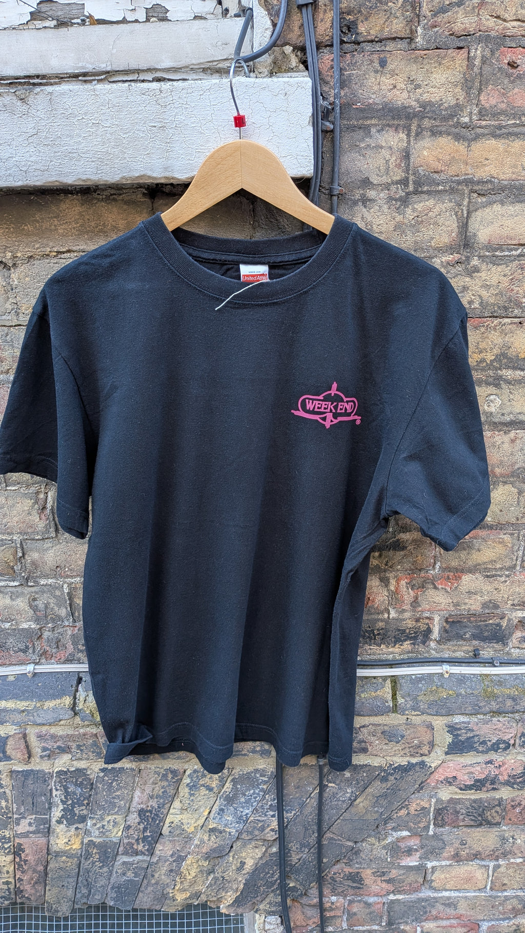 Weekend Graphic T-Shirt – Black (Large)