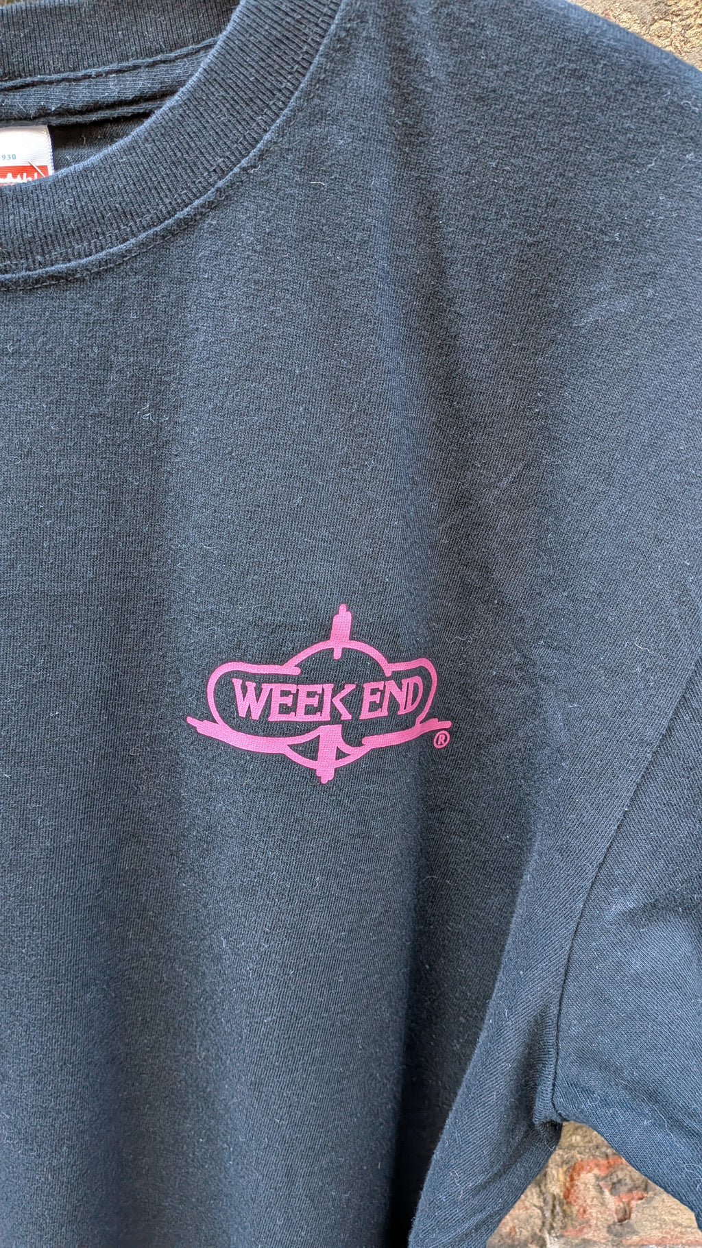 Weekend Graphic T-Shirt – Black (Large)