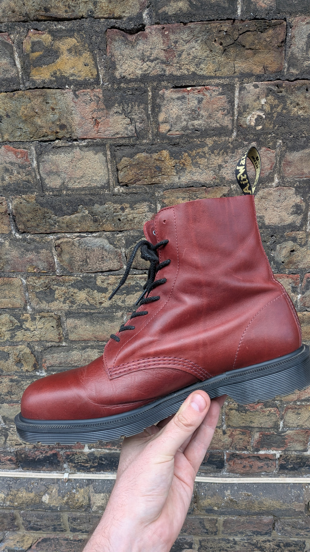 1460 Classic Calf Leather boots - Made in England