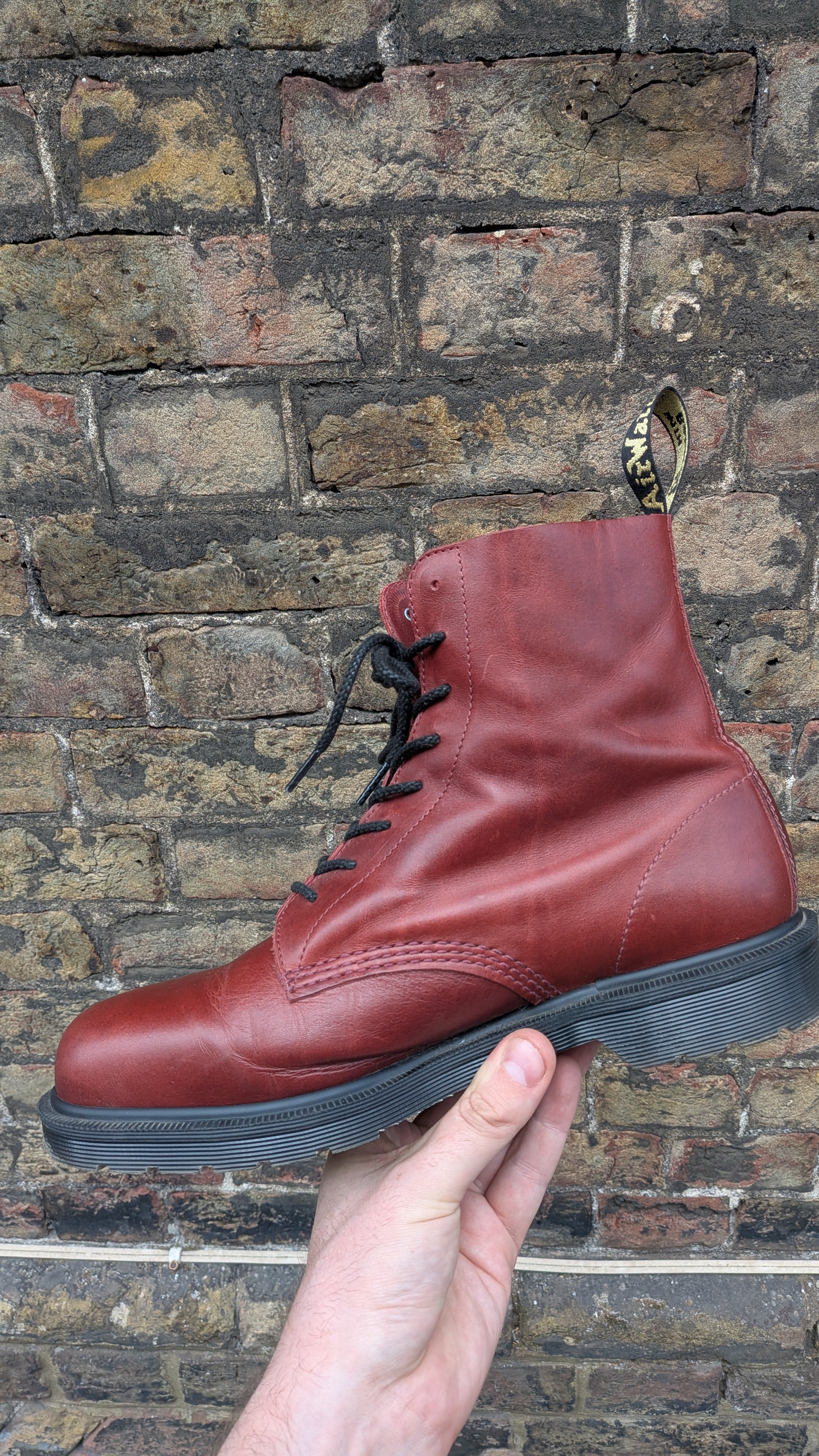 1460 Classic Calf Leather boots - Made in England