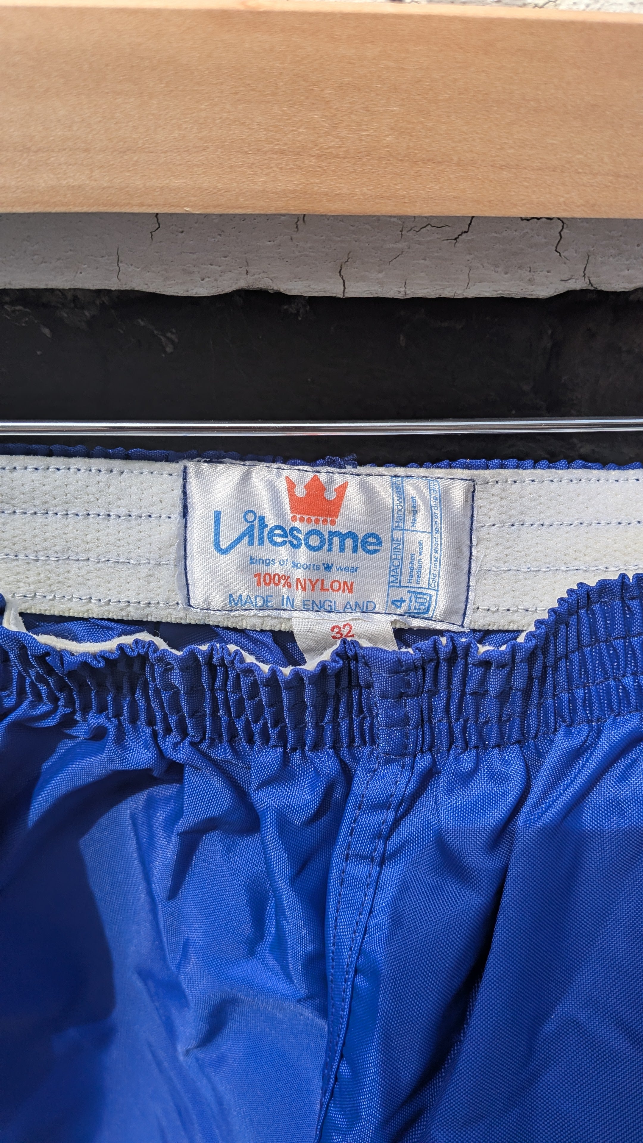 Deadstock 80s nylon running shorts with howiya logo
