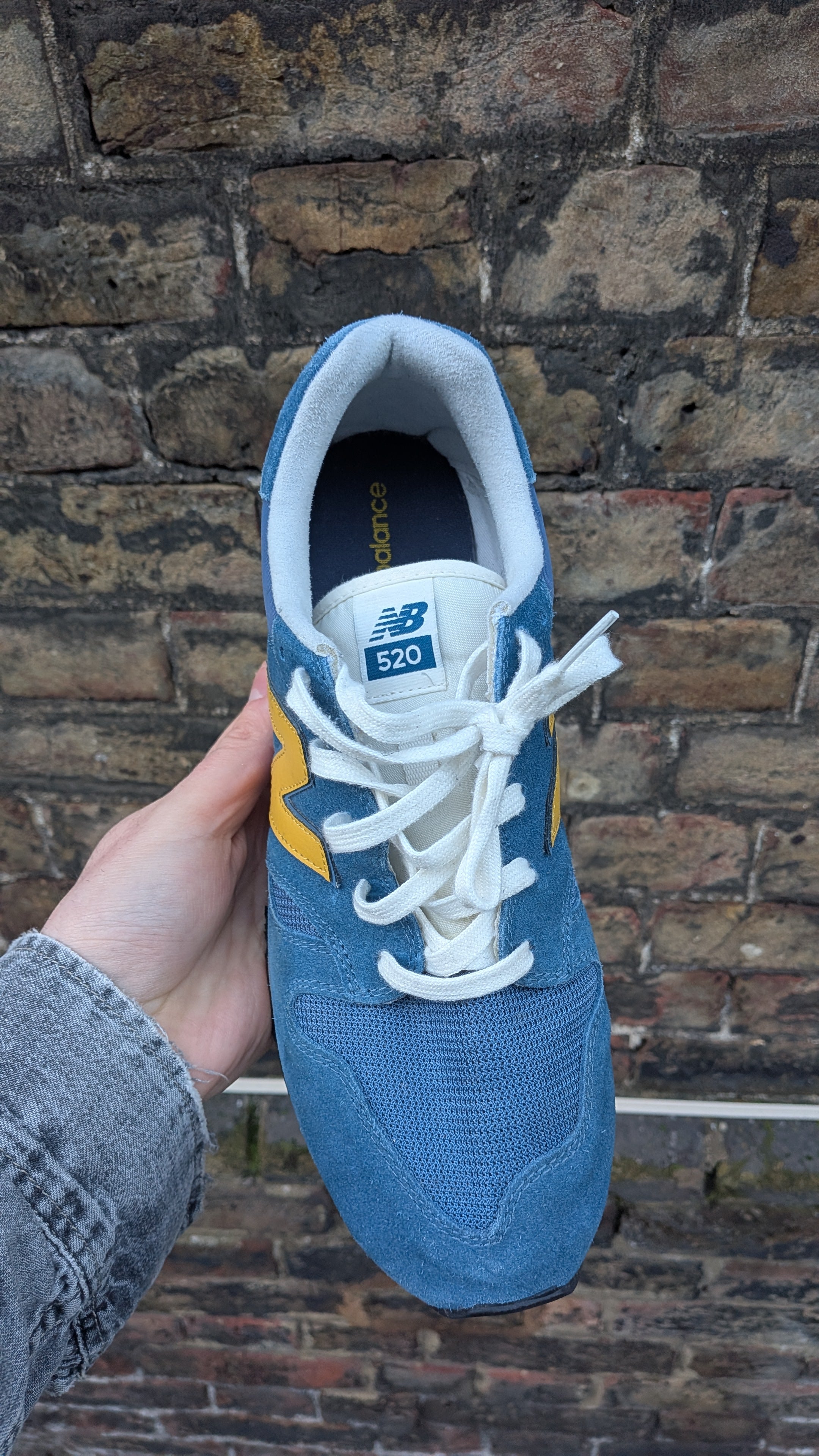 New Balance 520 – Blue / Yellow – Size 9 (UK) / 43 (EU)